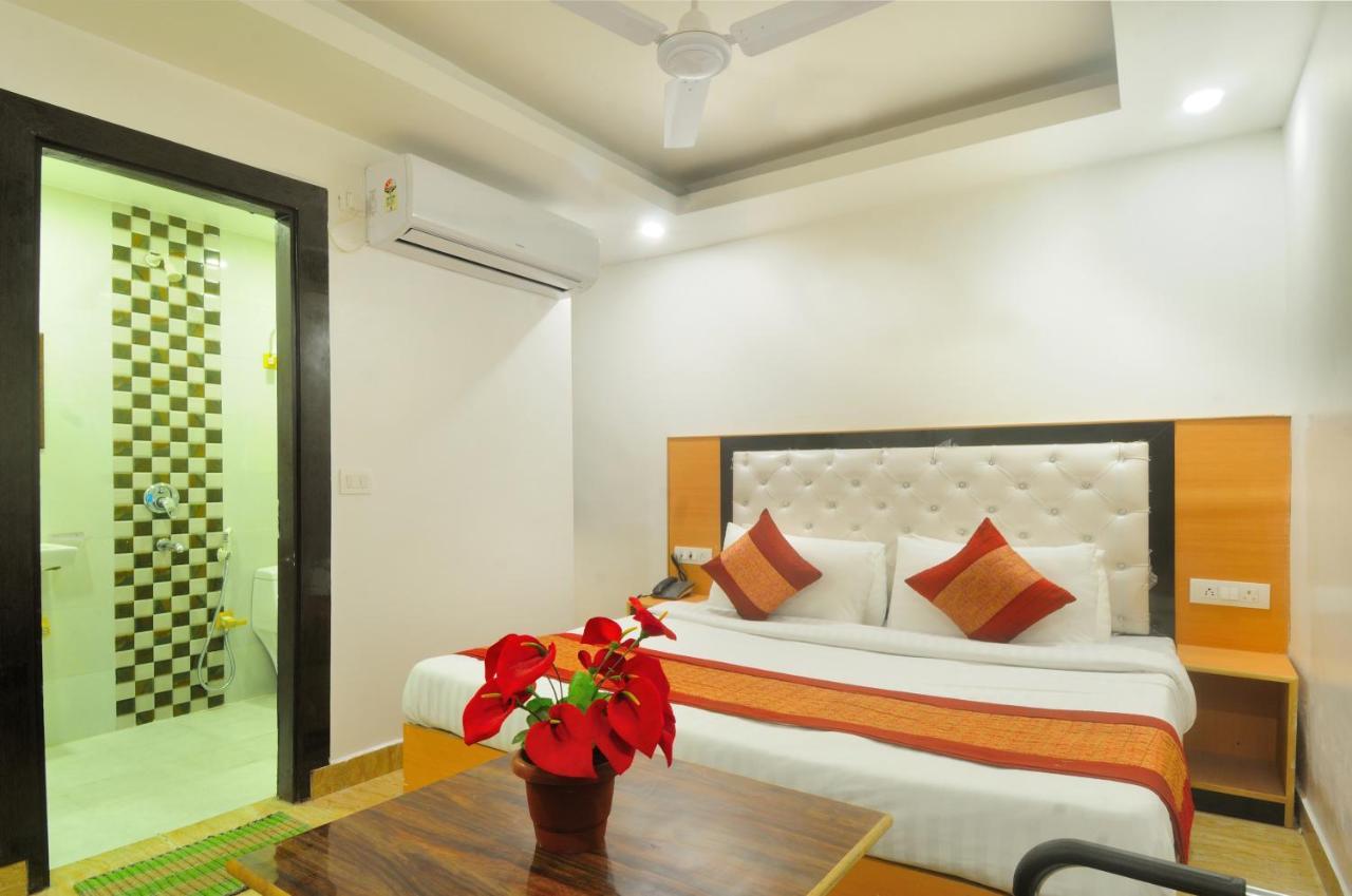Hotel Noida Delight Exterior photo